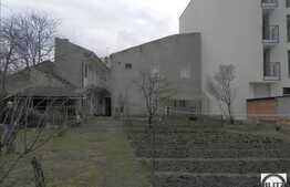 Casa demolabila cu 951 mp teren front 19 ml locatie centrala cu acces fcail