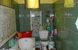 Casa 100 mp utili cu teren 982 mp, front 25 ml in zona Andrei Muresanu!