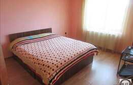 Casa spatioasa situata intr-o zona linistita