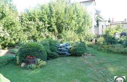 Casa 211 mp utili cu 580 mp teren in zona parcului central!