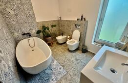 Casa 5 camere, 209 mp, zona Vivo