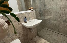 Casa 5 camere, 209 mp, zona Vivo