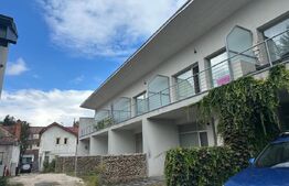 Apartament modern de inchiriat, 3 camere, cu vedere spectaculoasa, Str. Lunga