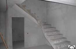 Casa tip Duplex la pret de Apartament!In zona Dambul Rotund!