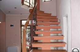 Casa Individuala  Pret de Apartament La Cheie!