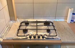 Garsoniera la casa cu curte, 40 mp, decomandata, zona 21 Decembrie