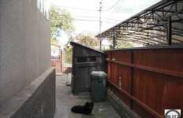 Casa demolabila, de vanzare in Dambul Rotund!