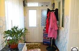 Casa de vanzare cu 380 mp teren