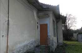Casa demolabila de vanzare, 90 mp utili, 464 mp teren!