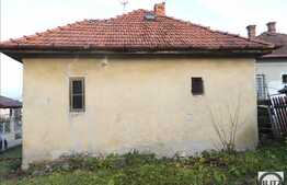 Casa demolabila de vanzare, 90 mp utili, 464 mp teren!