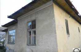 Casa demolabila de vanzare, 90 mp utili, 464 mp teren!