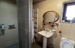 VILĂ deosebită cu piscină și panoramă spre pădure