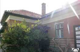 Casa renovabila sau demolabila cu 770 mp teren, zona Dedeman