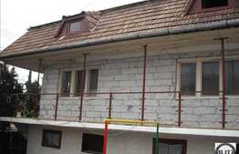 Casa cu 3 cam in Dambul Rotund!