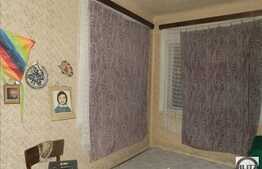 Casa de vanzare, 116,52 mp cu 627 mp teren si front de 17,5 ml, zona linistita!