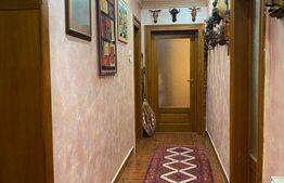 Apartament unic in vilă interbelică de 3 camere, 130mp cu grădină