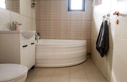 Apartament 2 camere, intermediar, parcare , zona Florilor