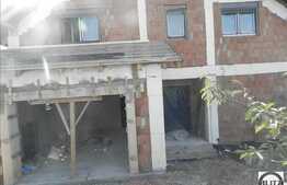 Casa de vanzare, 195 mp, teren 700 mp, front 19 ml, zona Dambul Rotund!