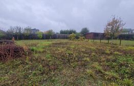 Teren Intravilan Harman cu utilitati , ingradit si casauta de lemn pe teren