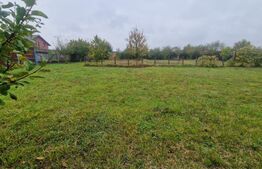 Teren Intravilan Harman cu utilitati , ingradit si casauta de lemn pe teren