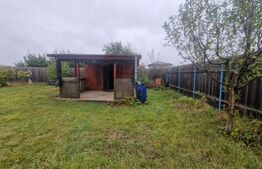 Teren Intravilan Harman cu utilitati , ingradit si casauta de lemn pe teren