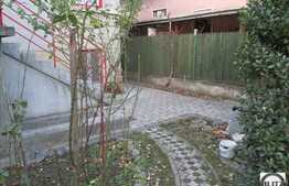 Casa de vanzare, 150 mp, cu teren aferent de 200 mp si front la strada de 16 ml!