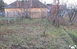 Casa de vanzare, 150 mp, cu teren aferent de 200 mp si front la strada de 16 ml!