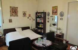 Casa de vanzare, 150 mp, cu teren aferent de 200 mp si front la strada de 16 ml!