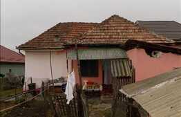 Casa cuplata, 80 mp, 270 mp teren, zona linistita