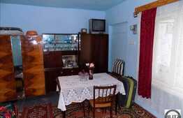 Casa cuplata, 80 mp, 270 mp teren, zona linistita