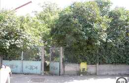 Casa demolabila de vanzare, teren 661 mp, zona Dambul Rotund