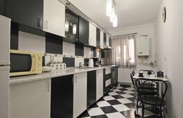 Apartament decomandat cu 1 camera, complet mobilat și utilat – Str. Stejarului