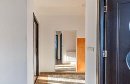 Casă cu 7 camere de vânzare în Dej