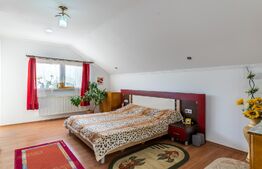 Casă cu 7 camere de vânzare în Dej