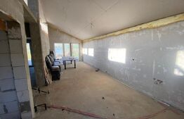 Oportunitate! Casă unifamilială semifinisată, P+M, 100 mp utili vedere la lac