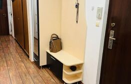 Apartament cu 3 camere, decomandat, în zona Dârste