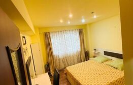 Apartament cu 3 camere, decomandat, în zona Dârste