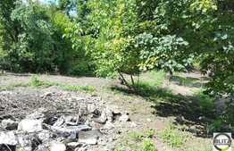 Vanzare casa renovabila, 588 mp teren, zona rezidentiala exclusivista!