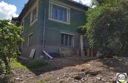 Vanzare casa renovabila, 588 mp teren, zona rezidentiala exclusivista!