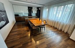 Apartament 3 camere lux, 150 mp, Garaj, zona Piața Cipariu 