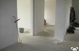 Casa cuplata de vanzare, 110 mp, cu teren de 200 mp, front de 8ml, zona Europa!