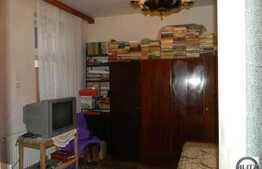 Casa in curte comuna, 2 camere, 77 mp, teren 200 mp, zona linistita