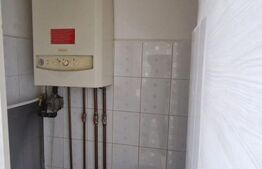 Apartament cu 3 camere decomandate, 68 mp, bloc renovat si izolat, zona Triaj