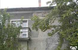 Casa individuala, 60 mp, 3 camere , 529 mp teren, zona linistita de case