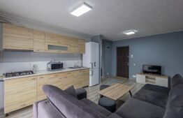 Apartament cu 3 camere, etaj 2/2, cu parcare exterioara, zona Fagului