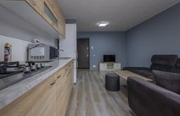 Apartament cu 3 camere, etaj 2/2, cu parcare exterioara, zona Fagului