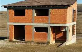 Casa individuala, 240 mp, 1 600 mp teren, zona linistita