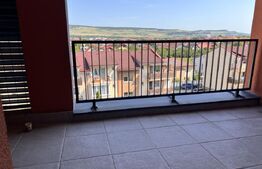 Apartament cu 3 cam,etaj 3,zona Subcetate,cu view panoramic si parcare subterana
