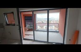 Apartament cu 3 cam,etaj 3,zona Subcetate,cu view panoramic si parcare subterana