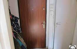 Apartament de vanzare, 2 camere, 47 mp in zona Piata Hermes. Boxa inclusa